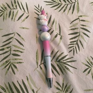 Beadable pen
